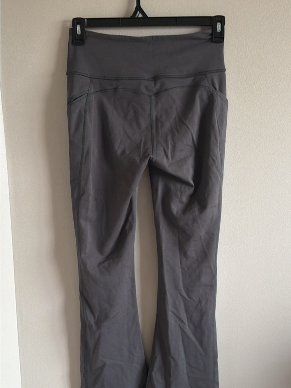 Women's Fabletics Scrub set - Picture 5 of 15